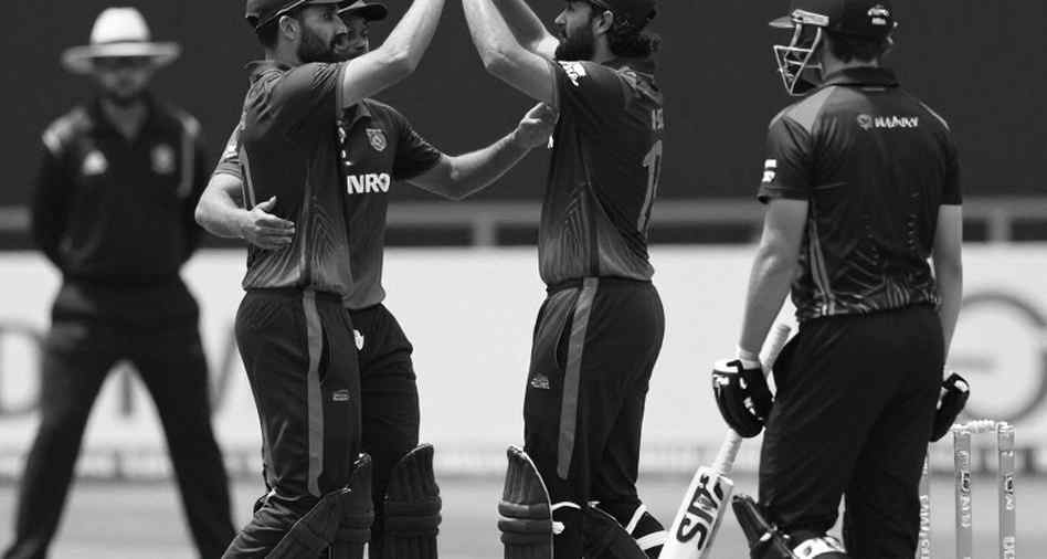 নিলামে যাঁরা দামি, মৃত্যু ওভারে তাঁরা সস্তা — ঢাকা প্রিমিয়ার লিগের হাতে-গোনা খাতা