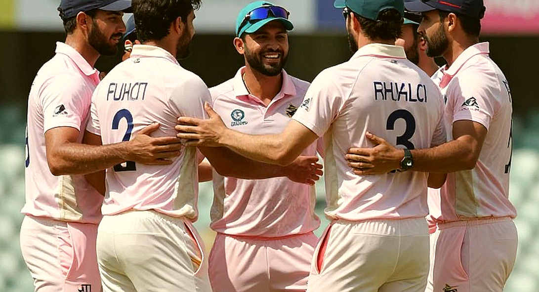 খালি ঘর, পূর্ণ সততা: ক্রিকেট ডেটা বিশ্লেষণের নীরব পাঠ